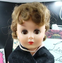 dc fashion doll 2 brunette face